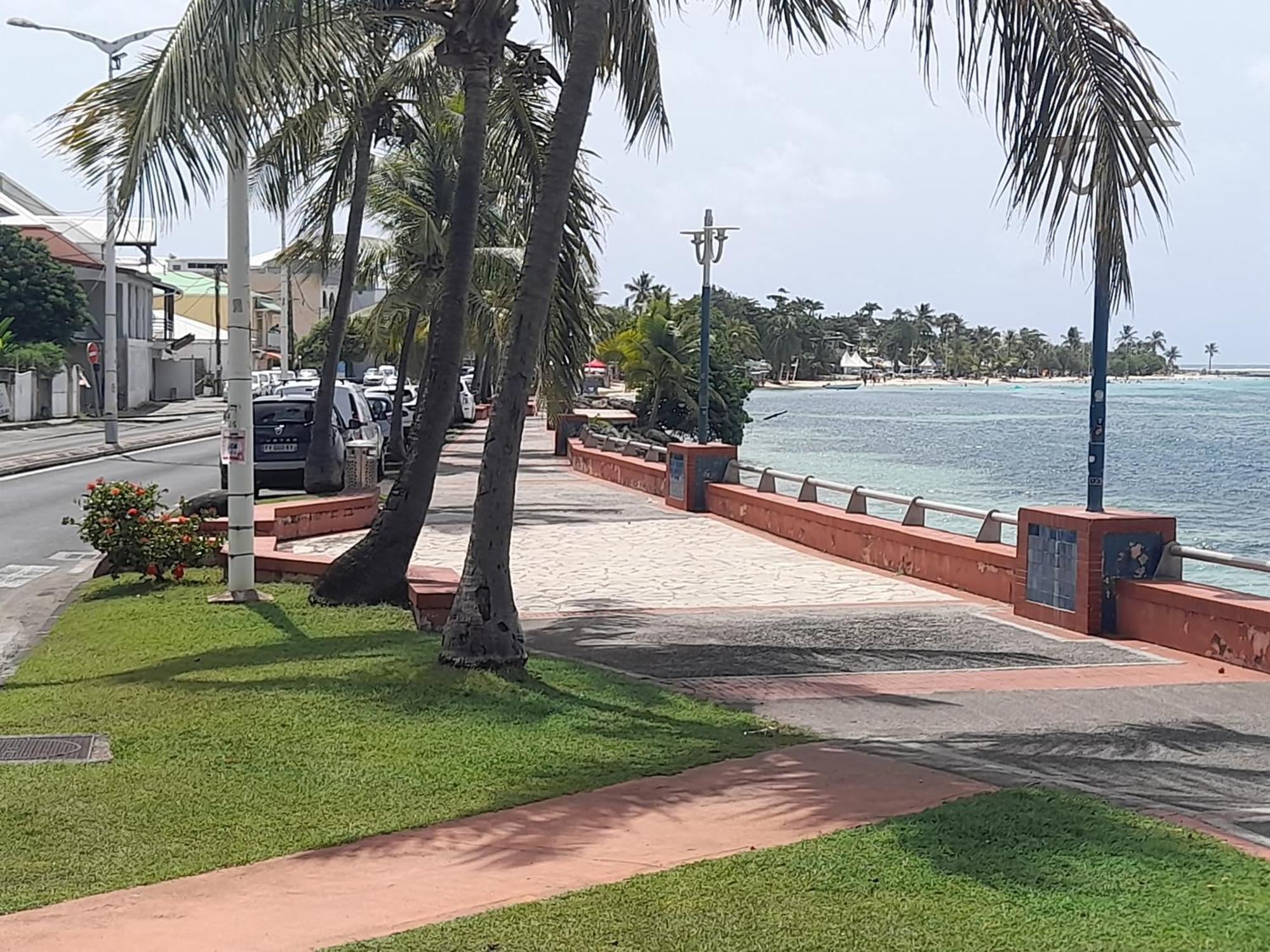 Plage Et Vacance Villa Sainte-Anne  Exteriör bild